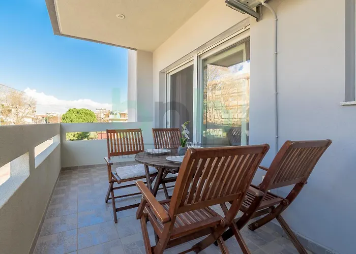 Luxurious Tsimiski 2Nd Floor