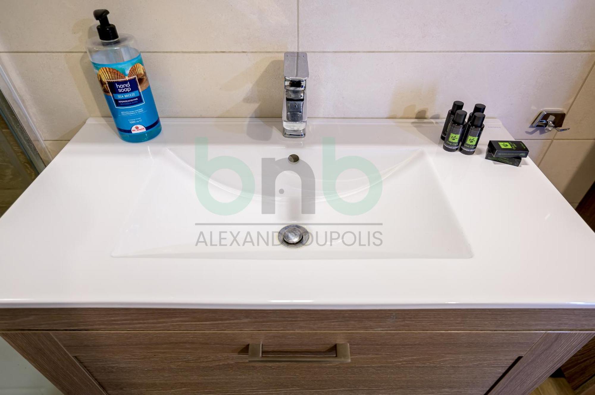 Luxurious Tsimiski 2nd Floor Alexandroupoli
