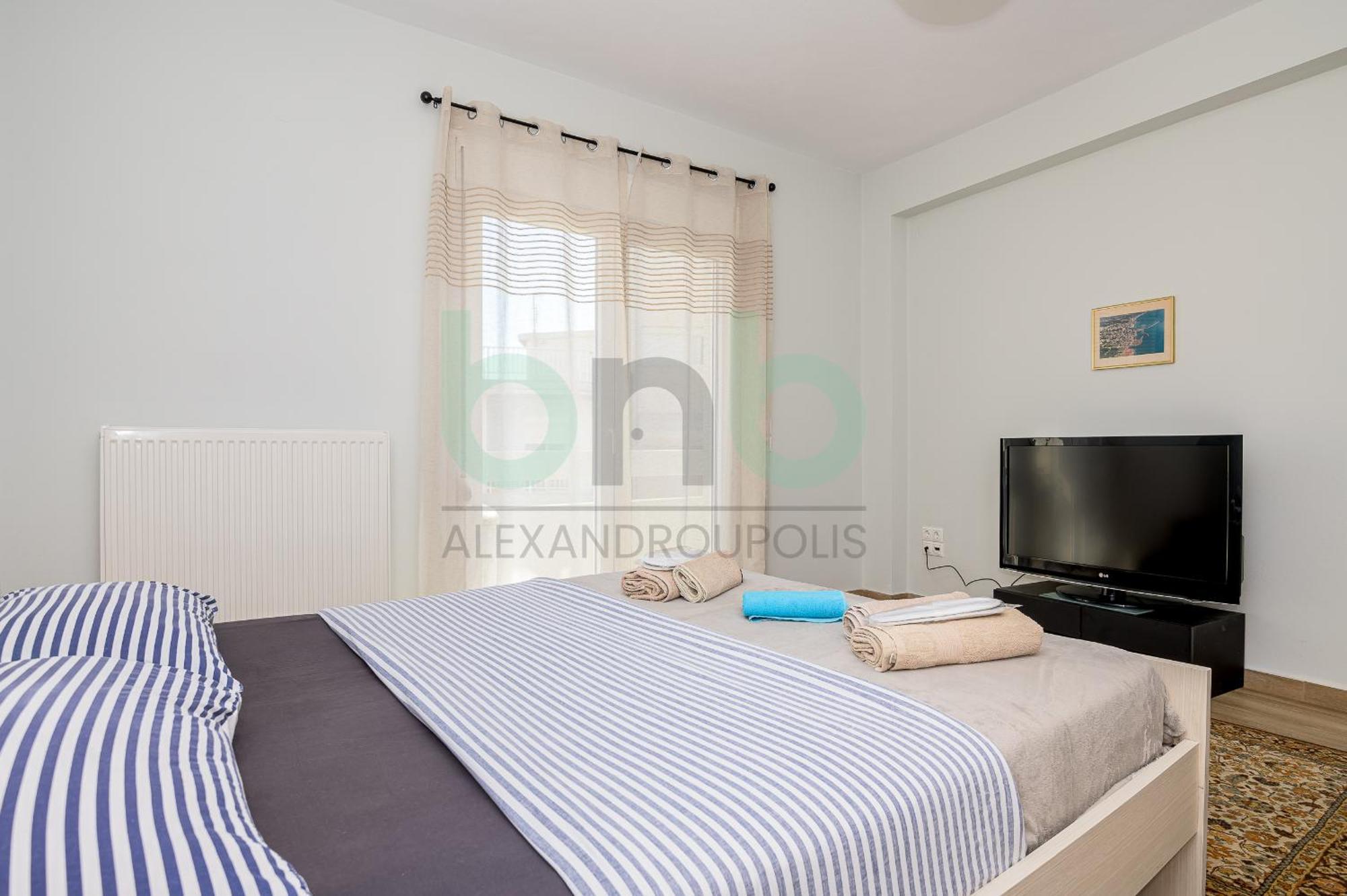Luxurious Tsimiski 2nd Floor Apartment